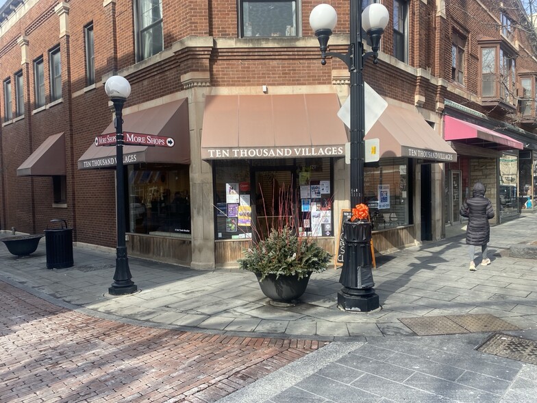121 N Marion St, Oak Park, IL à louer - Photo de l’immeuble – Image 3 sur 11