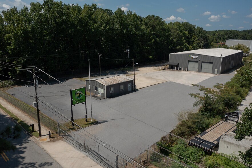 1664 Roadhaven Dr, Stone Mountain, GA à vendre - Photo principale – Image 1 sur 5