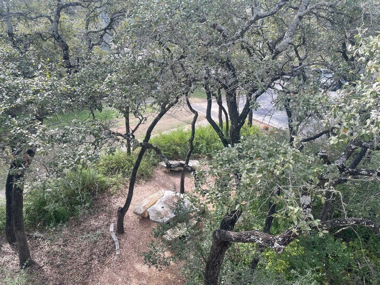 6601 Vaught Ranch Rd, Austin, TX à louer - Photo de l’immeuble – Image 3 sur 20