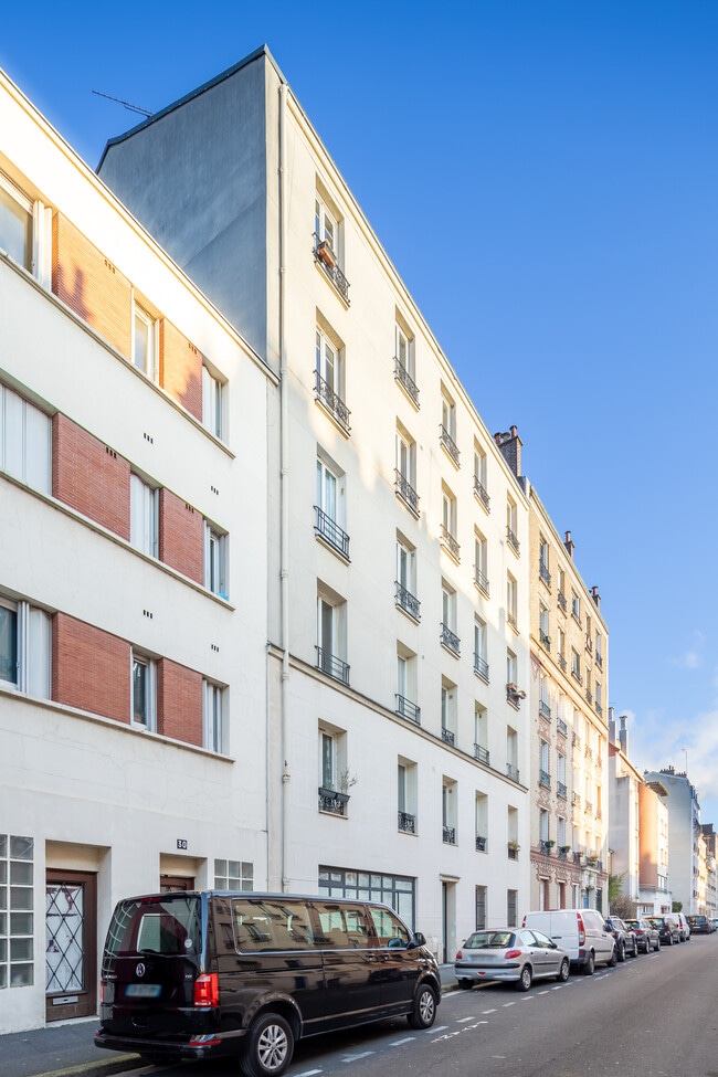 Plus de détails pour 28 Rue Christophe Colomb, Ivry-sur-Seine - Local commercial à louer
