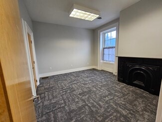 Plus de détails pour 10 W Pulteney Sq, Bath, NY - Bureau à louer