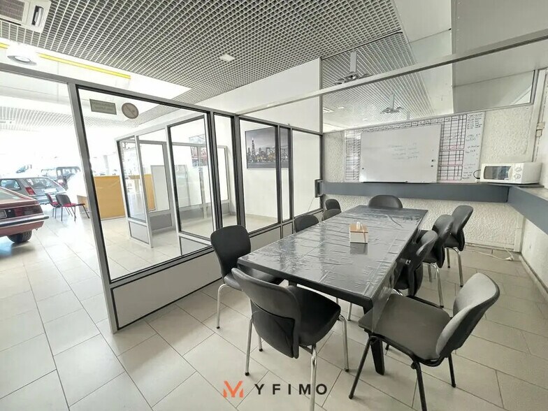 Local commercial dans Rosny-sur-Seine à louer - Photo intérieure – Image 3 sur 5