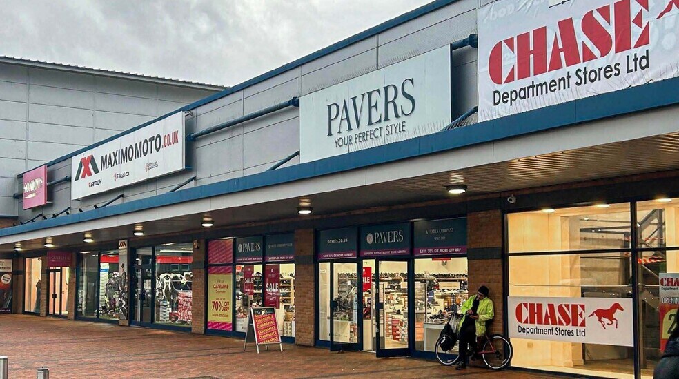 Astle Retail Park, West Bromwich à louer - Photo de l’immeuble – Image 2 sur 16