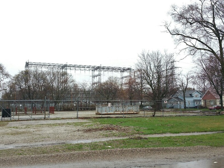 2044 Peck St, Muskegon, MI à vendre - Photo de l’immeuble – Image 3 sur 8