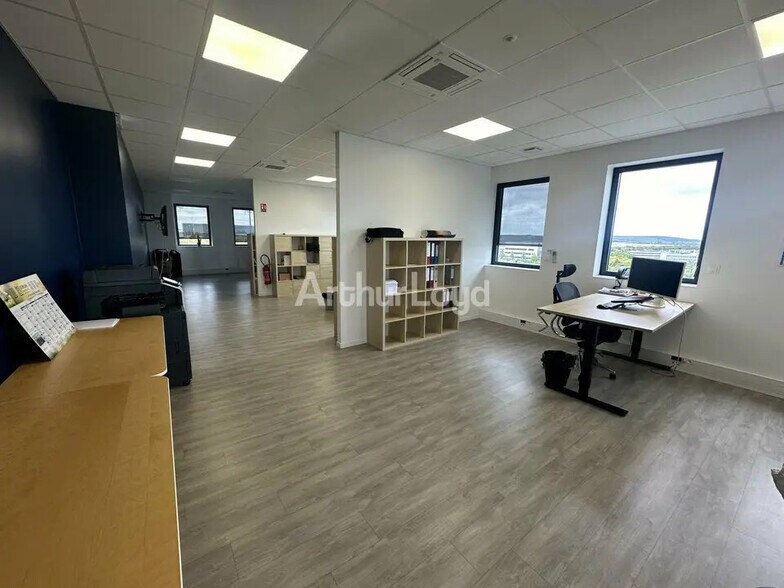 Bureau dans Reims à vendre - Photo intérieure – Image 3 sur 8