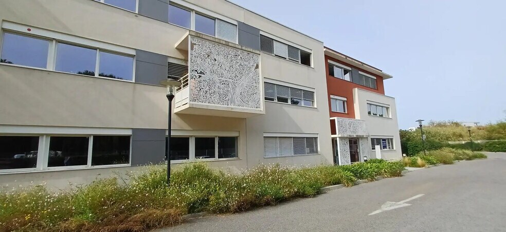 Bureau dans Baillargues à louer - Photo de l’immeuble – Image 1 sur 5
