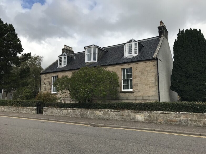 7 Mayne Rd, Elgin à vendre - Photo de l’immeuble – Image 2 sur 6