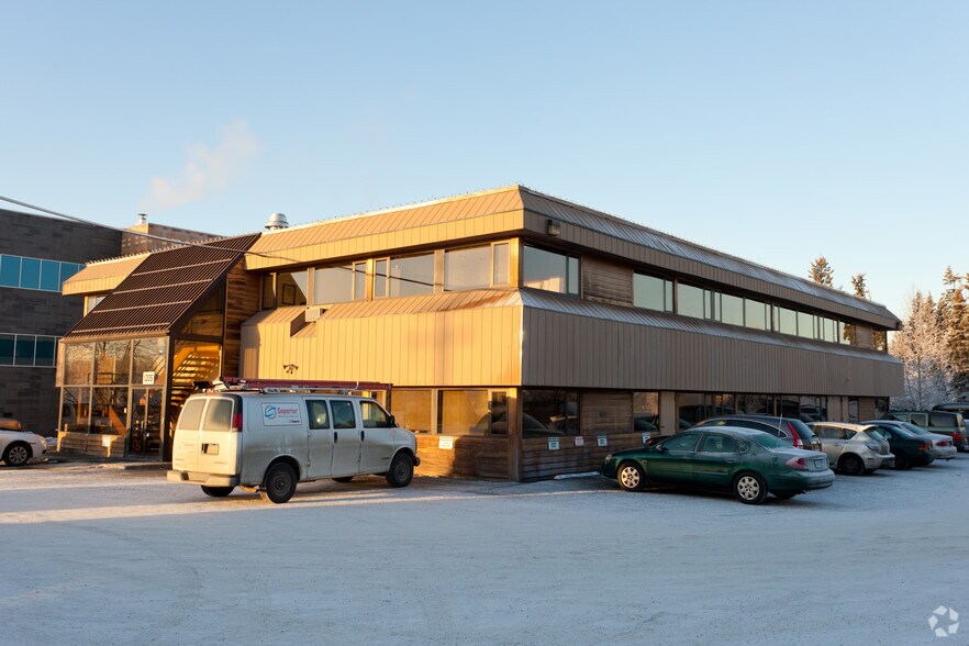1225 E International St, Anchorage, AK à louer - Photo de l’immeuble – Image 3 sur 15