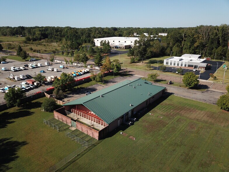 3210 Cypress Ridge Dr, Eads, TN à vendre - Photo de l’immeuble – Image 2 sur 3