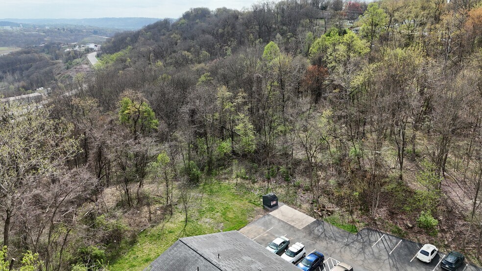Locust Hill Drive Dr, Cheswick, PA à vendre - Photo de l’immeuble – Image 1 sur 39