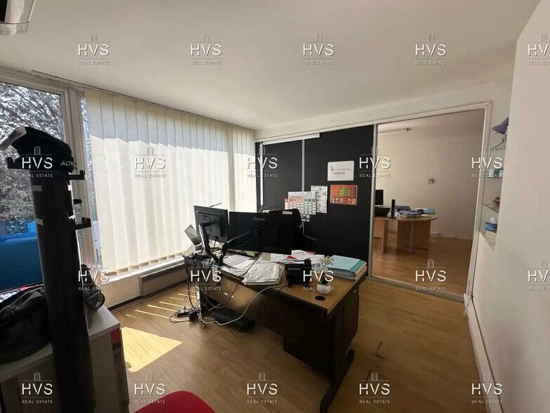 Local d’activités dans Aix-en-Provence à louer - Photo intérieure – Image 2 sur 14