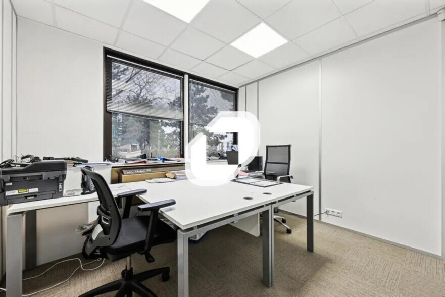Bureau dans Rosny-sous-Bois à vendre - Photo de l’immeuble – Image 3 sur 14