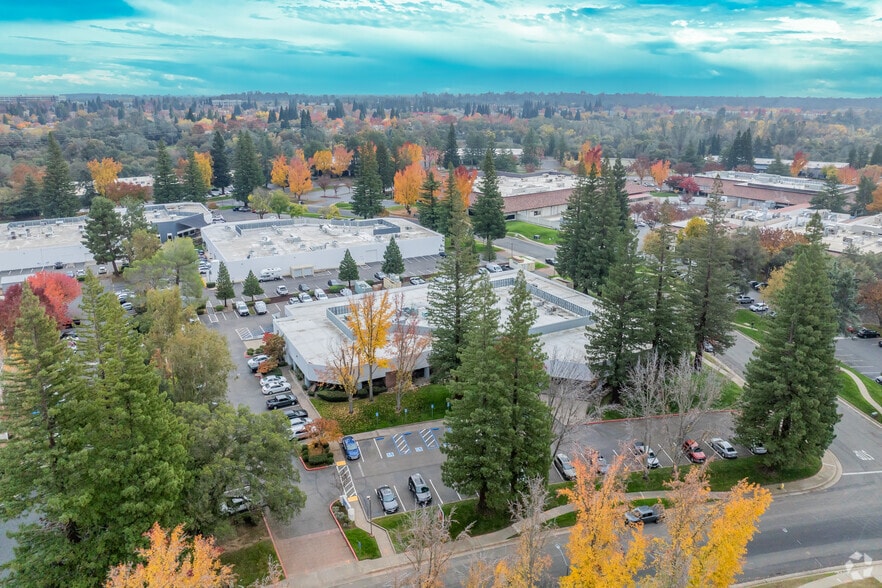 103 Woodmere Rd, Folsom, CA à louer - Aérien – Image 2 sur 3