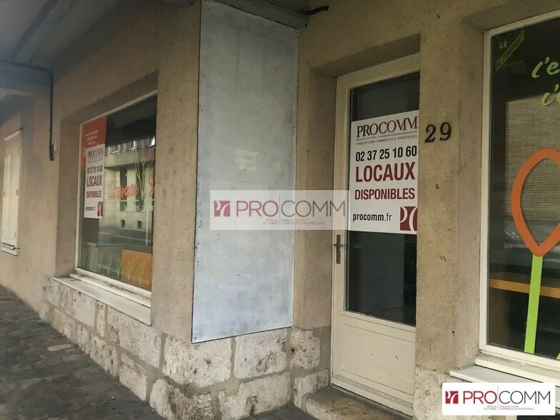 Local commercial dans Chartres à louer - Photo de l’immeuble – Image 3 sur 6