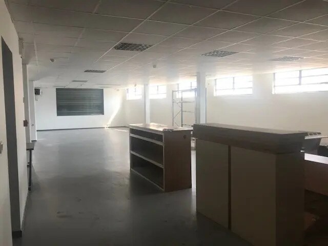 Local d’activités dans Roussillon à louer Photo de l’immeuble– Image 1 sur 4