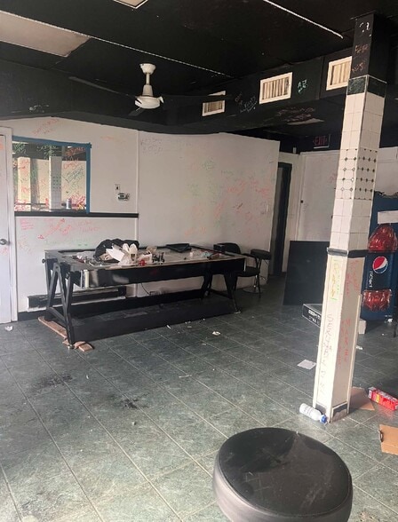 36 Astor St, Newark, NJ à louer - Photo de l’immeuble – Image 3 sur 15