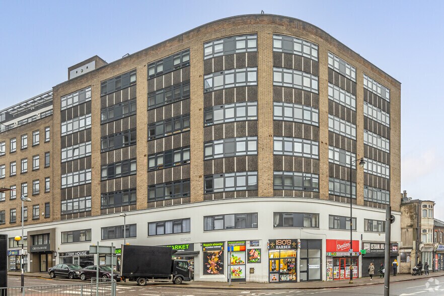 1-12 Alma St, Luton à louer - Photo de l’immeuble – Image 2 sur 18