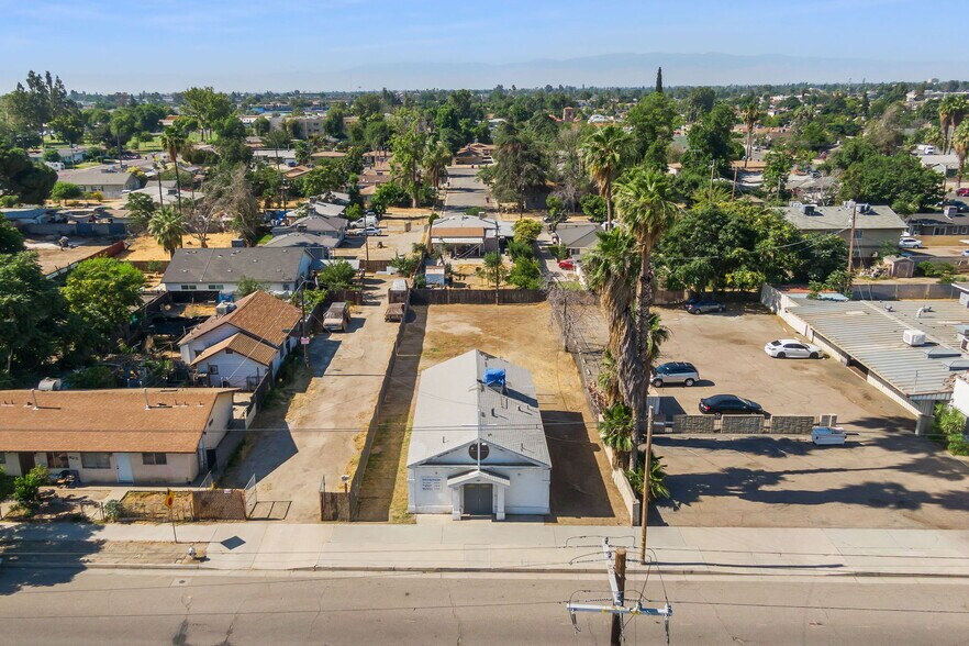 1001 8th St, Bakersfield, CA à vendre - Photo de l’immeuble – Image 2 sur 43