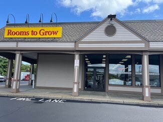 Plus de détails pour 1350 Greenwich Ave, Warwick, RI - Local commercial à louer