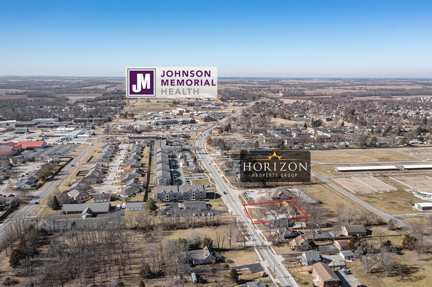 950 W Jefferson St, Franklin, IN à louer - Photo de l’immeuble – Image 1 sur 19