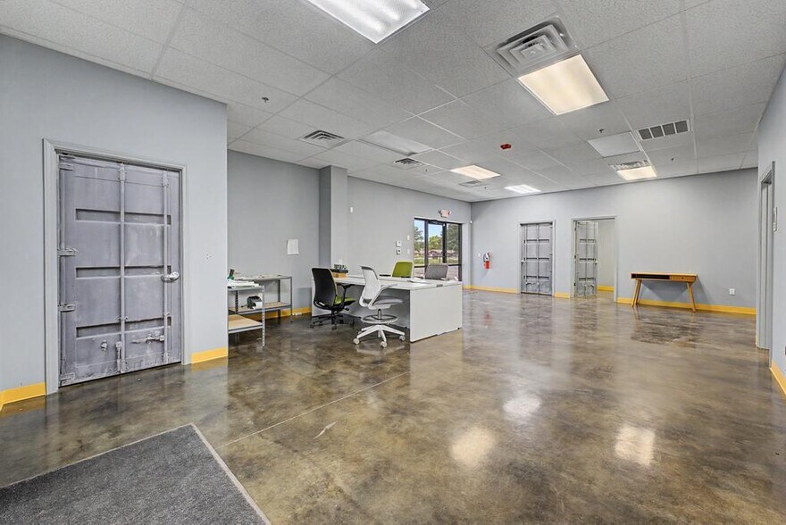 1300 W Hudson Rd, Rogers, AR à louer - Photo de l’immeuble – Image 3 sur 12