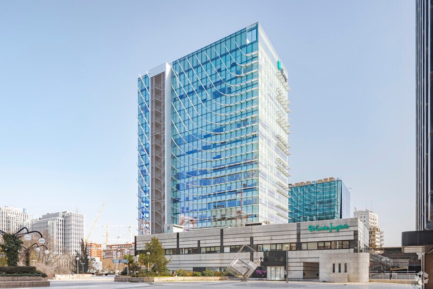 Paseo Castellana, 77, Madrid, Madrid à louer - Photo de l’immeuble – Image 1 sur 2