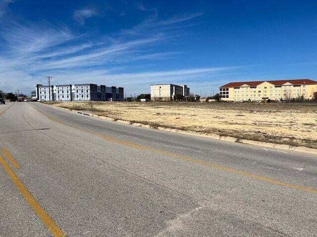 301 Lowes Blvd, Killeen, TX à vendre - Autre – Image 2 sur 2
