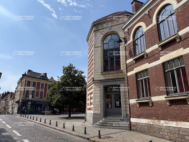 Plus de détails pour 2 Place Du Concert, Lille - Bureau à louer