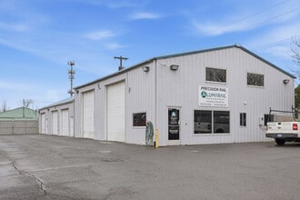 10735 SE Foster Rd, Portland, OR à louer Photo intérieure– Image 1 sur 1