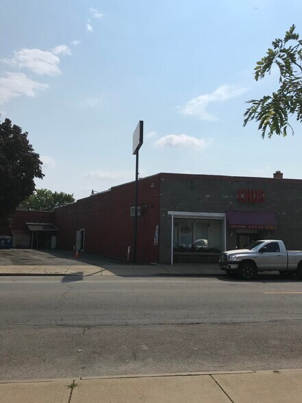 1019 Main St, Niagara Falls, NY à vendre - Photo de l’immeuble – Image 2 sur 4