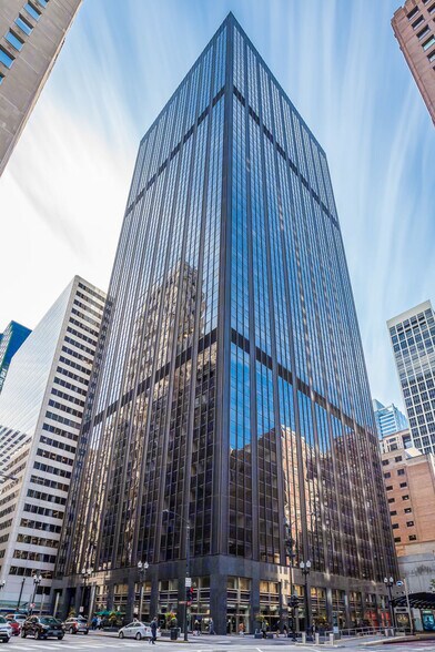 30 N LaSalle St, Chicago, IL à louer - Photo de l’immeuble – Image 1 sur 11