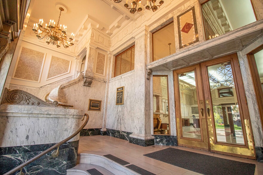 301 Columbia St, Lafayette, IN à louer - Photo intérieure – Image 3 sur 61