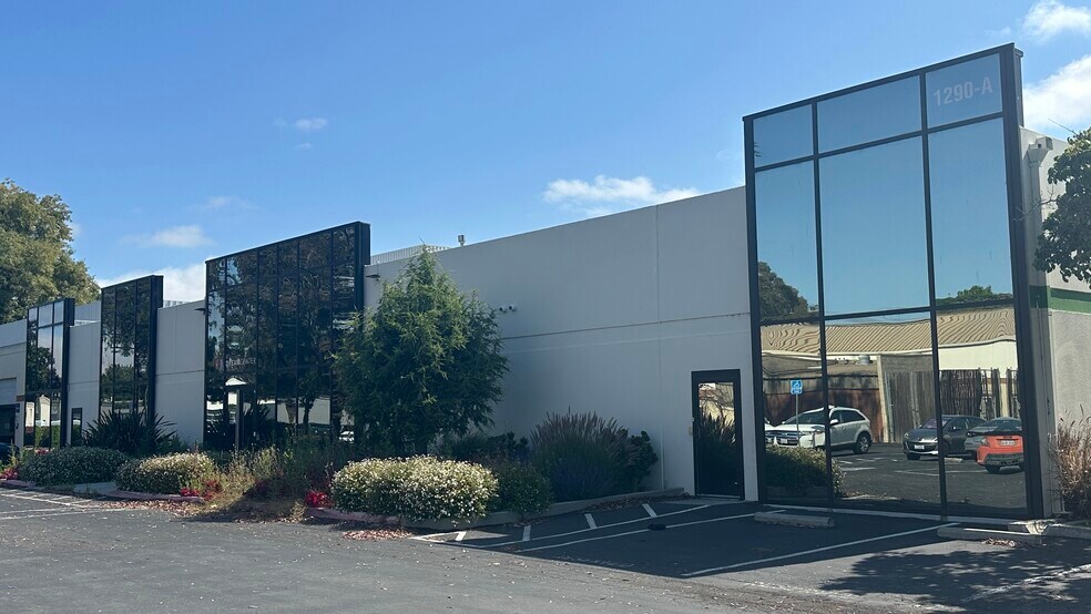 1290 Reamwood Ave, Sunnyvale, CA à louer - Photo de l’immeuble – Image 3 sur 22