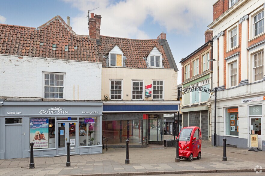 67 High St, Grantham à louer - Photo de l’immeuble – Image 2 sur 5