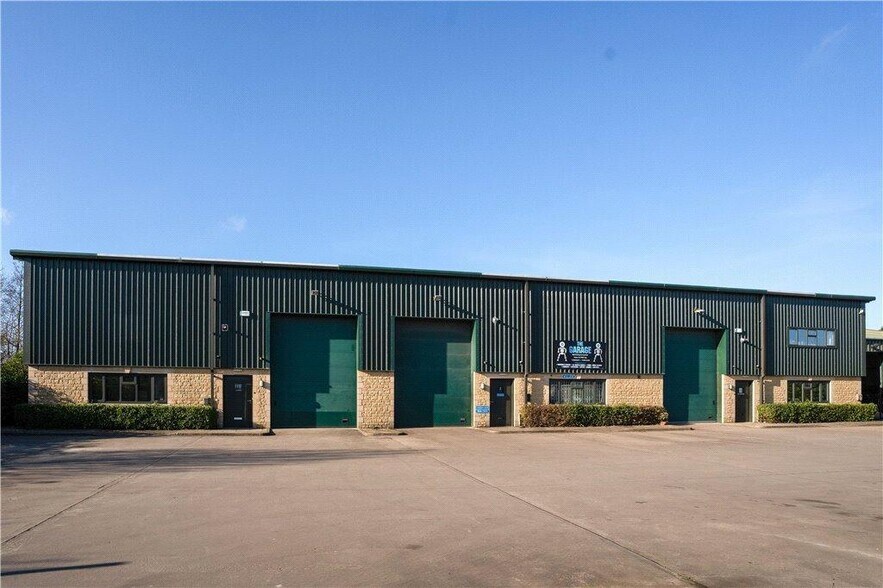 12-14 Cotswald Link, Moreton In Marsh à vendre - Photo de l’immeuble – Image 3 sur 8