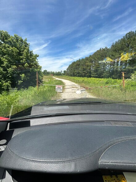 10251 Point Pleasant rd, Millwood, WV à vendre - Photo de l’immeuble – Image 2 sur 3