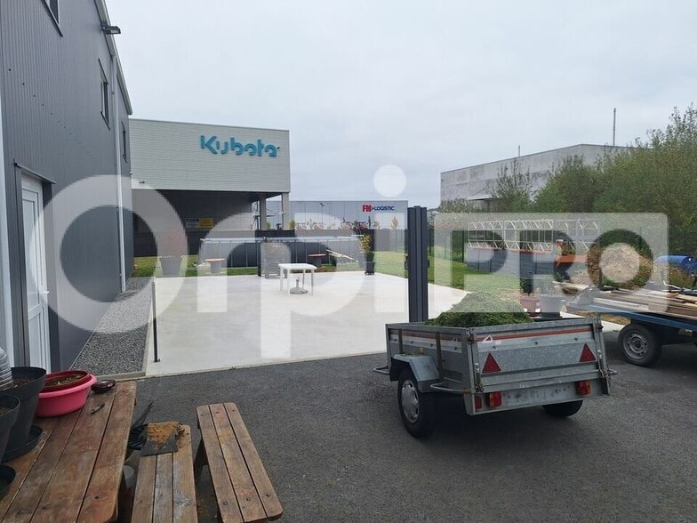 Local d'activités dans Crépy-en-Valois à vendre - Photo de l’immeuble – Image 1 sur 5