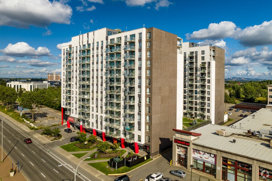 2990 Boul Saint-Martin O, Laval, QC à vendre - Photo principale – Image 2 sur 8