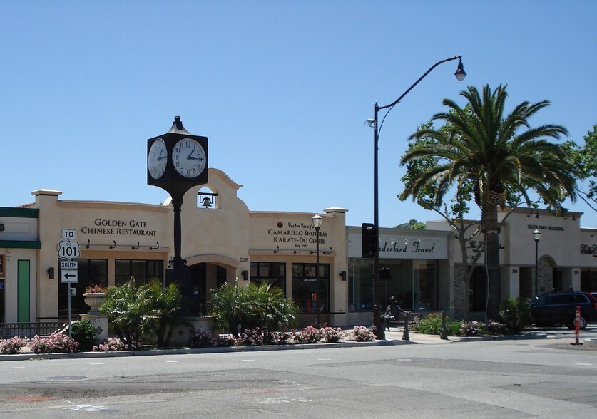 2298-2302 Ventura Blvd, Camarillo, CA à louer - Photo de l’immeuble – Image 2 sur 11