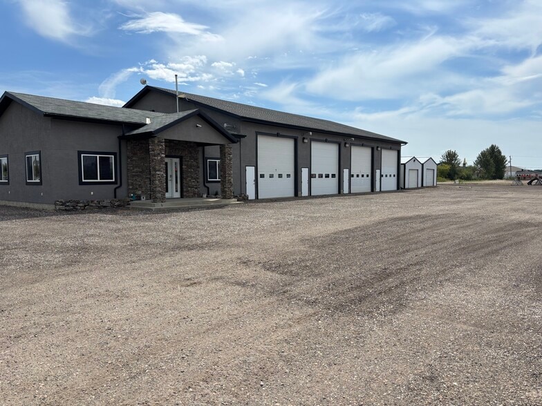 60 Madison St, Spruce Grove, AB à louer - Photo de l’immeuble – Image 3 sur 21