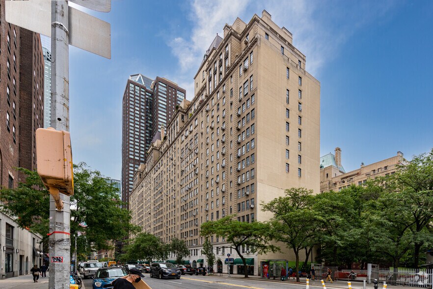 332-350 W 57th St, New York, NY à vendre - Photo de l’immeuble – Image 2 sur 35