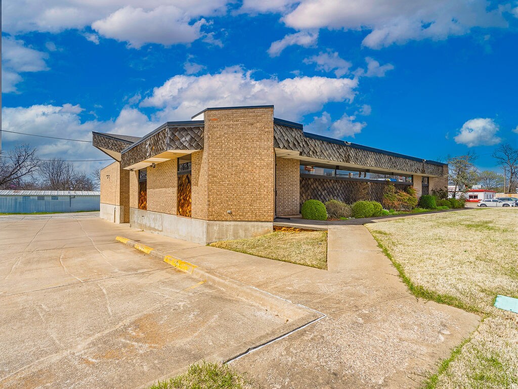 931 Arlington St, Ada, OK à vendre Photo principale– Image 1 sur 34