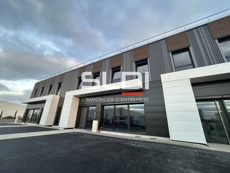 Bureau dans Villefranche-sur-Saône à louer - Photo de l’immeuble – Image 2 sur 8