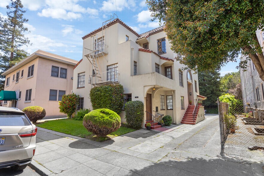 83 Glen Ave, Oakland, CA à vendre - Photo de l’immeuble – Image 2 sur 18