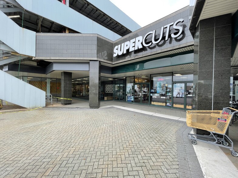 1 Mill Creek Dr, Secaucus, NJ à louer - Photo de l’immeuble – Image 3 sur 4