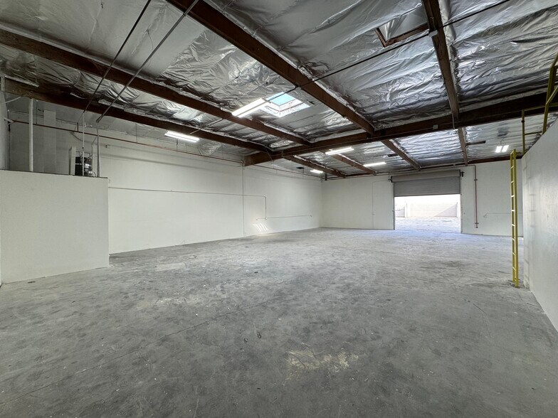 9851 Eighth St, Rancho Cucamonga, CA à louer - Photo de l’immeuble – Image 3 sur 8