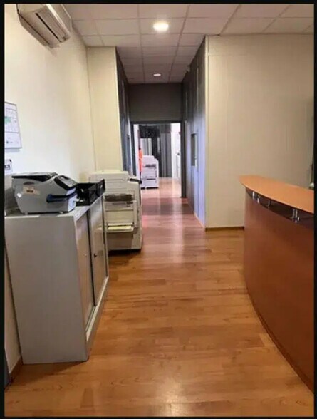 Bureau dans Saint-Ouen-sur-Seine à louer - Photo de l’immeuble – Image 2 sur 7