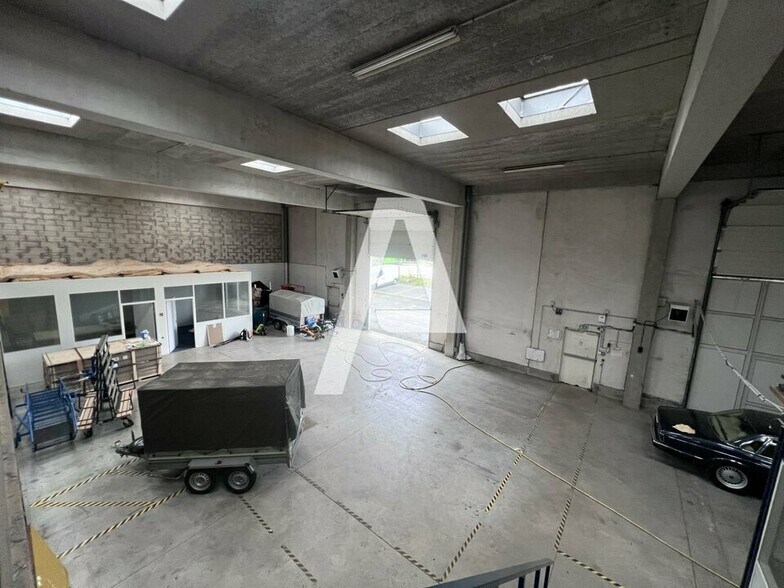 15 Route De Fontainebleau, Vitry-sur-Seine à louer - Photo de l’immeuble – Image 2 sur 5