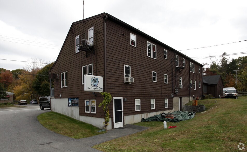 2220 Diamond Hill Rd, Cumberland, RI à vendre - Photo de l’immeuble – Image 2 sur 2