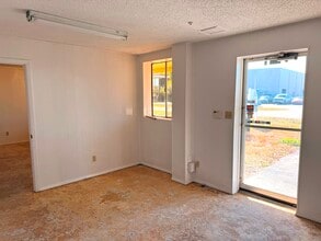 2130 Andrea Ln, Fort Myers, FL à louer Photo intérieure– Image 2 sur 6